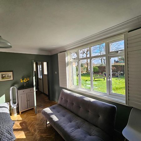 The Lodge Stanwell Eksteriør billede